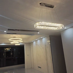 Lustre Luxe Design — Moderne
