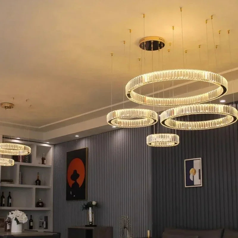 Lustre Luxe Design — Moderne