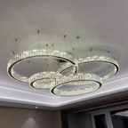 Lustre Luxe Design — Moderne