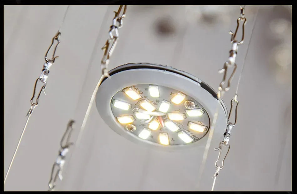 Lustre Cristal Moderne — Escalier
