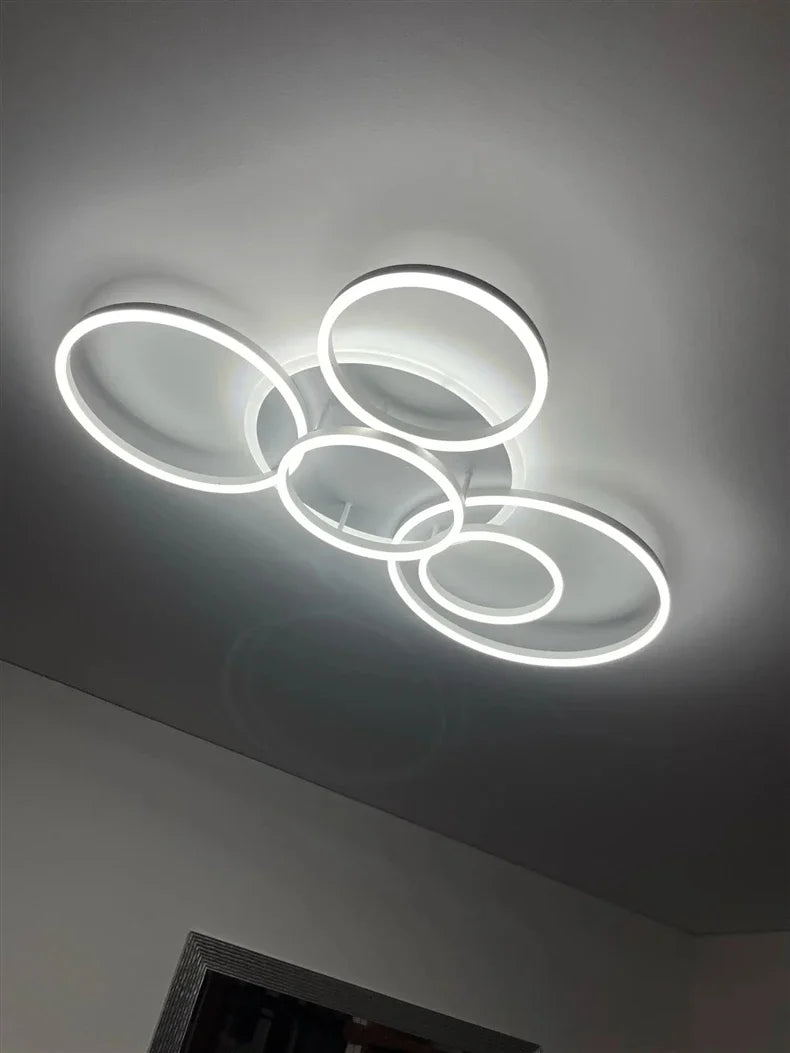 Lustre Blanc Moderne — doré 6 ampoules 108W