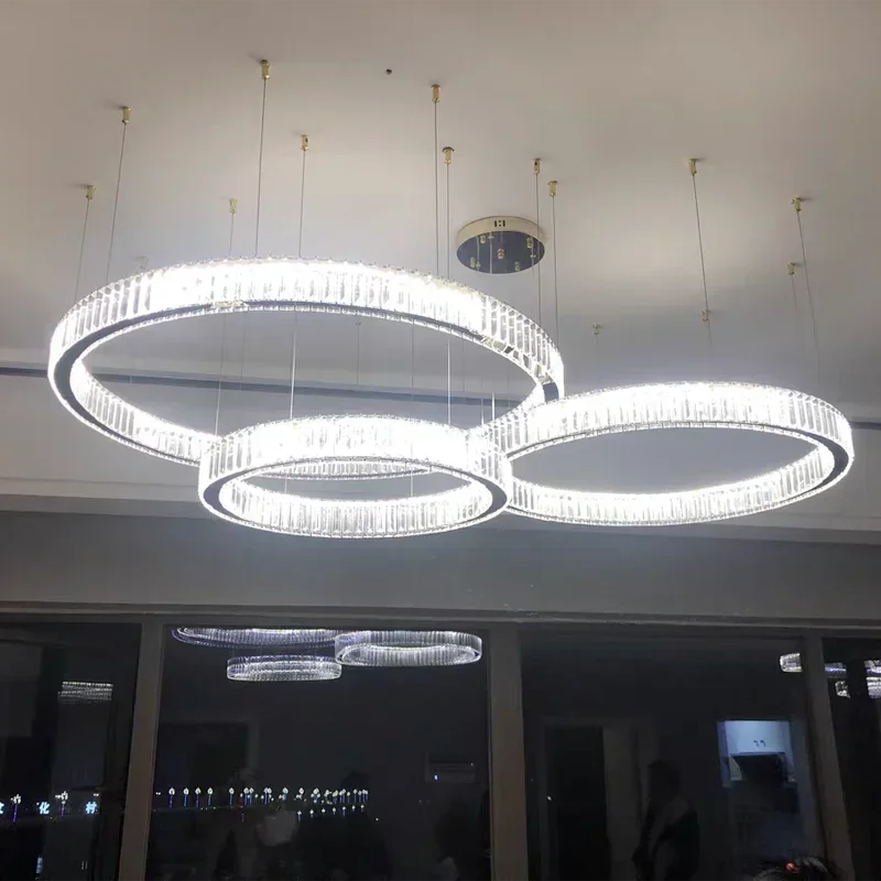Lustre Luxe Design — Moderne